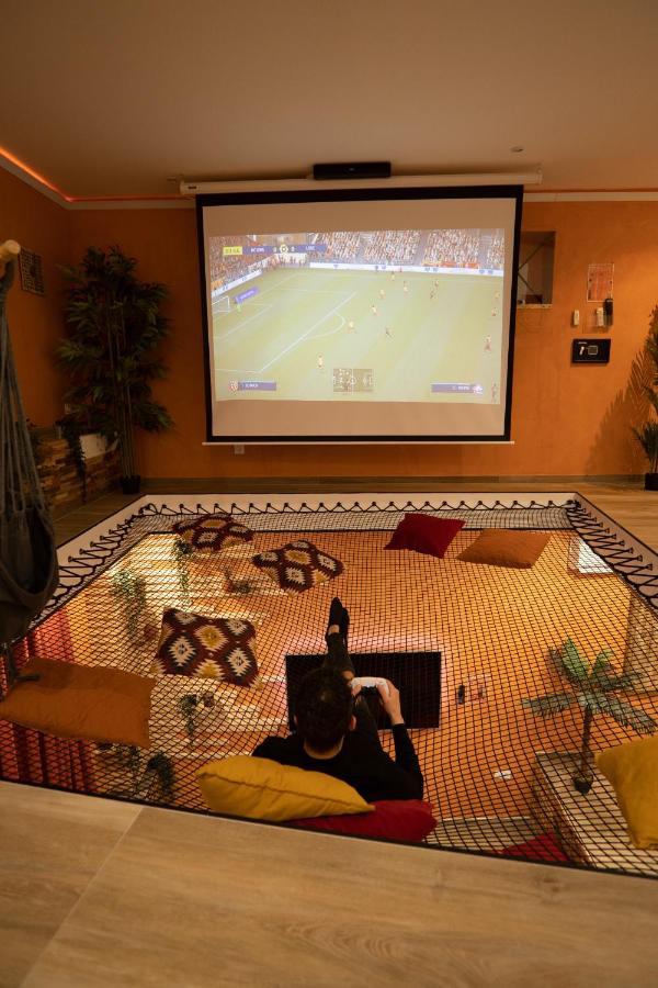 Capsule Marrakech I Chicha I Sauna I Balneo I Console Ps5 I Cinema Trith-Saint-Leger Zewnętrze zdjęcie